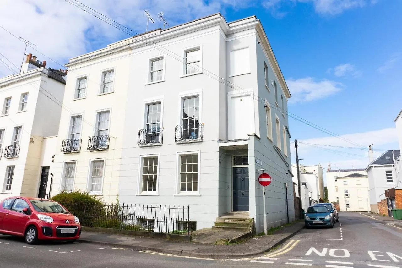 K Suites - Montpellier Apartments
